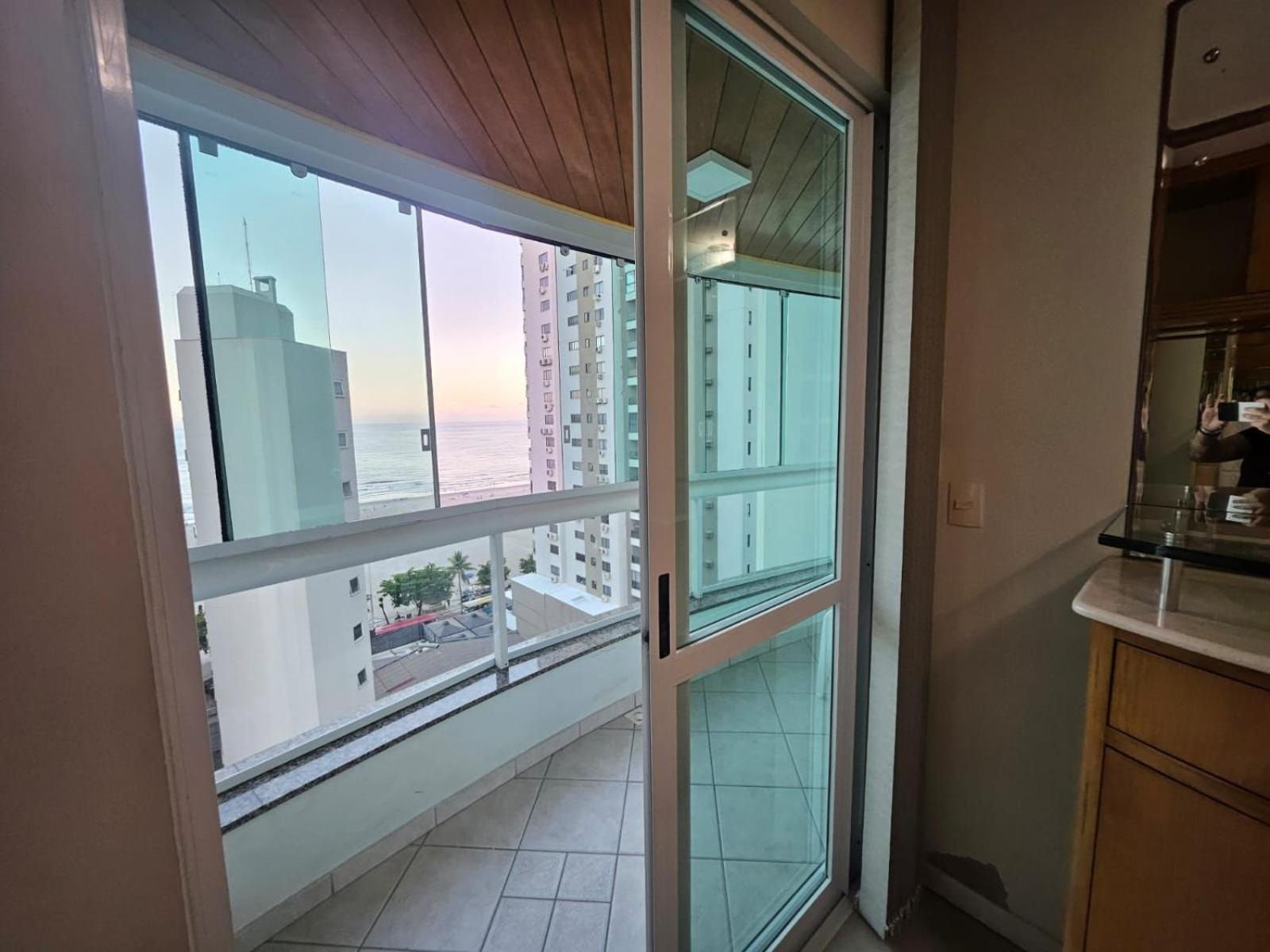 Apartamento Curta! | 172 | Quadra Mar | 3 Quartos *